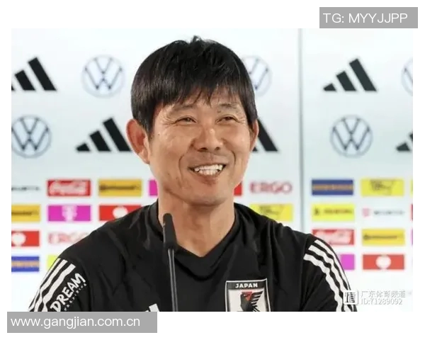 森保一赛后发布会长达47分钟向记者比心展现亲和力 森保一赛后发布会长达47分钟向记者比心展现亲和力