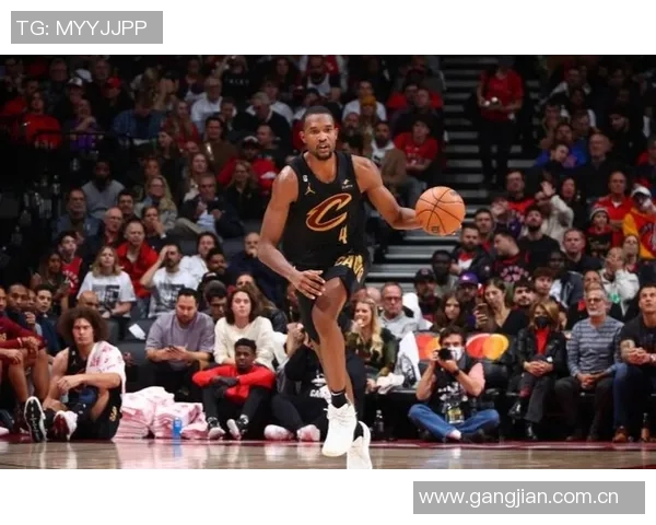 小莫布里半场表现出色7投3中贡献11分3篮板2助攻2盖帽