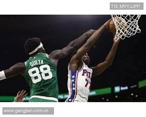 詹宁斯回顾后场组合埃奇库姆与马克西的默契令人期待