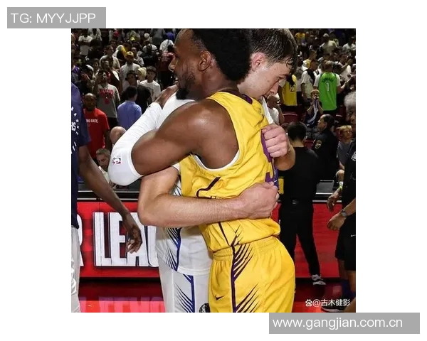 布朗尼谈比赛适应性提升对攻防战术掌握更加自如