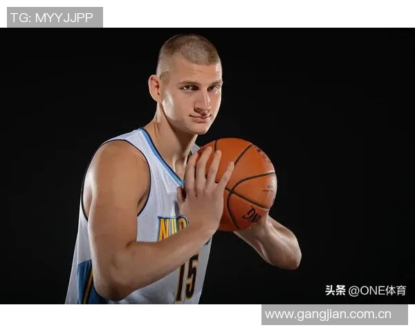 约基奇成NBA历史首位三项数据均列赛季前3的球员掘金揭幕战引关注