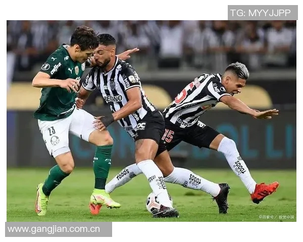 土耳其队在世预赛中大胜格鲁吉亚伊尔迪兹和德米拉尔联手攻入四球 土耳其队在世预赛中大胜格鲁吉亚伊尔迪兹和德米拉尔联手攻入四球