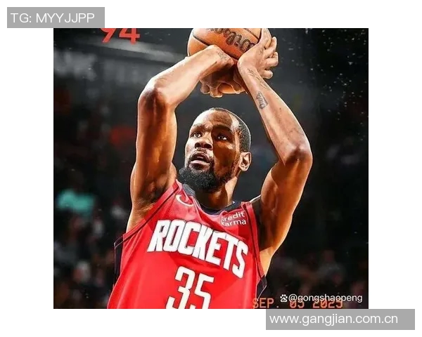 杜兰特赞阿门持球能力出色三分球自信决策无懈可击 杜兰特赞阿门持球能力出色三分球自信决策无懈可击