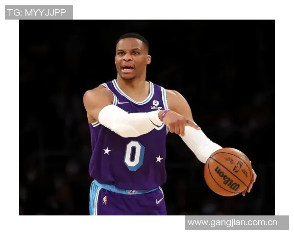 威少坚定信念每场比赛都全力以赴为球队展现拼搏精神