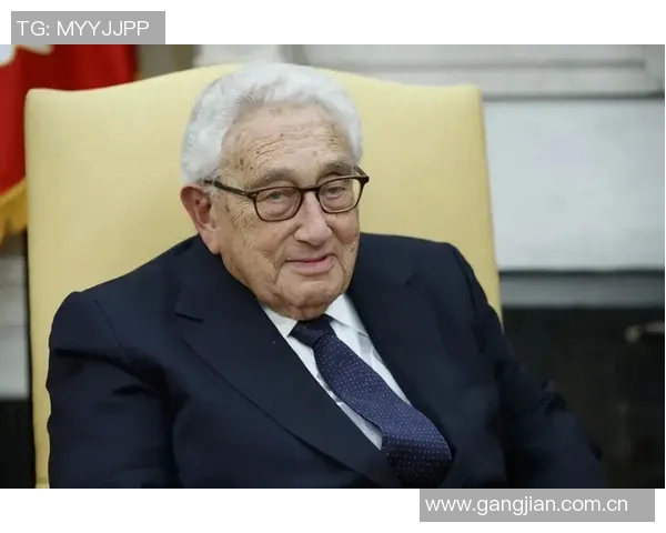 范德芬回应铲伤事件称向伊萨克发消息祝早日康复并非故意行为