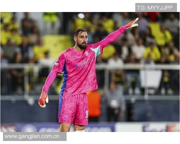 多纳鲁马英超赛季表现不佳10场比赛收获4黄牌引发争议